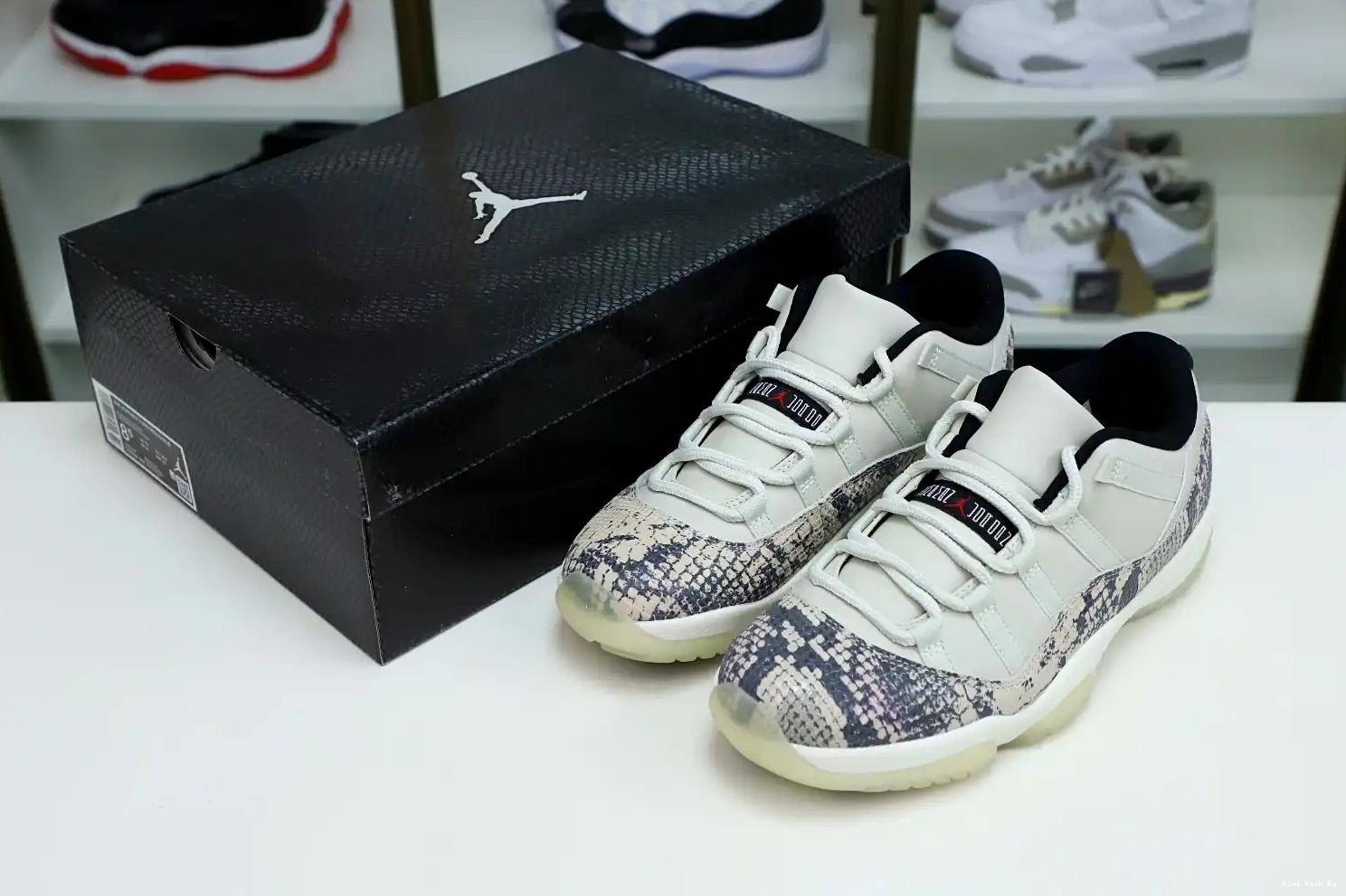 JORDAN LIGHT AIR BONE SNAKESKIN Kimikick LOW 11 0412